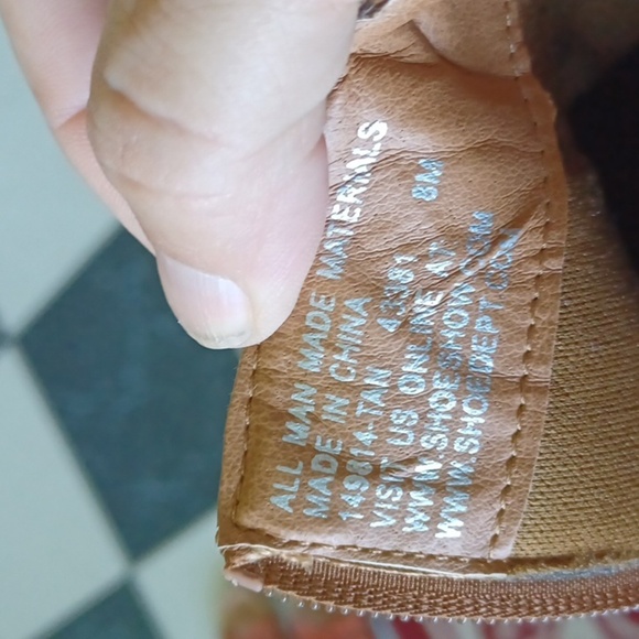 93 Vintage boots from Buckle - Picture 6 of 7